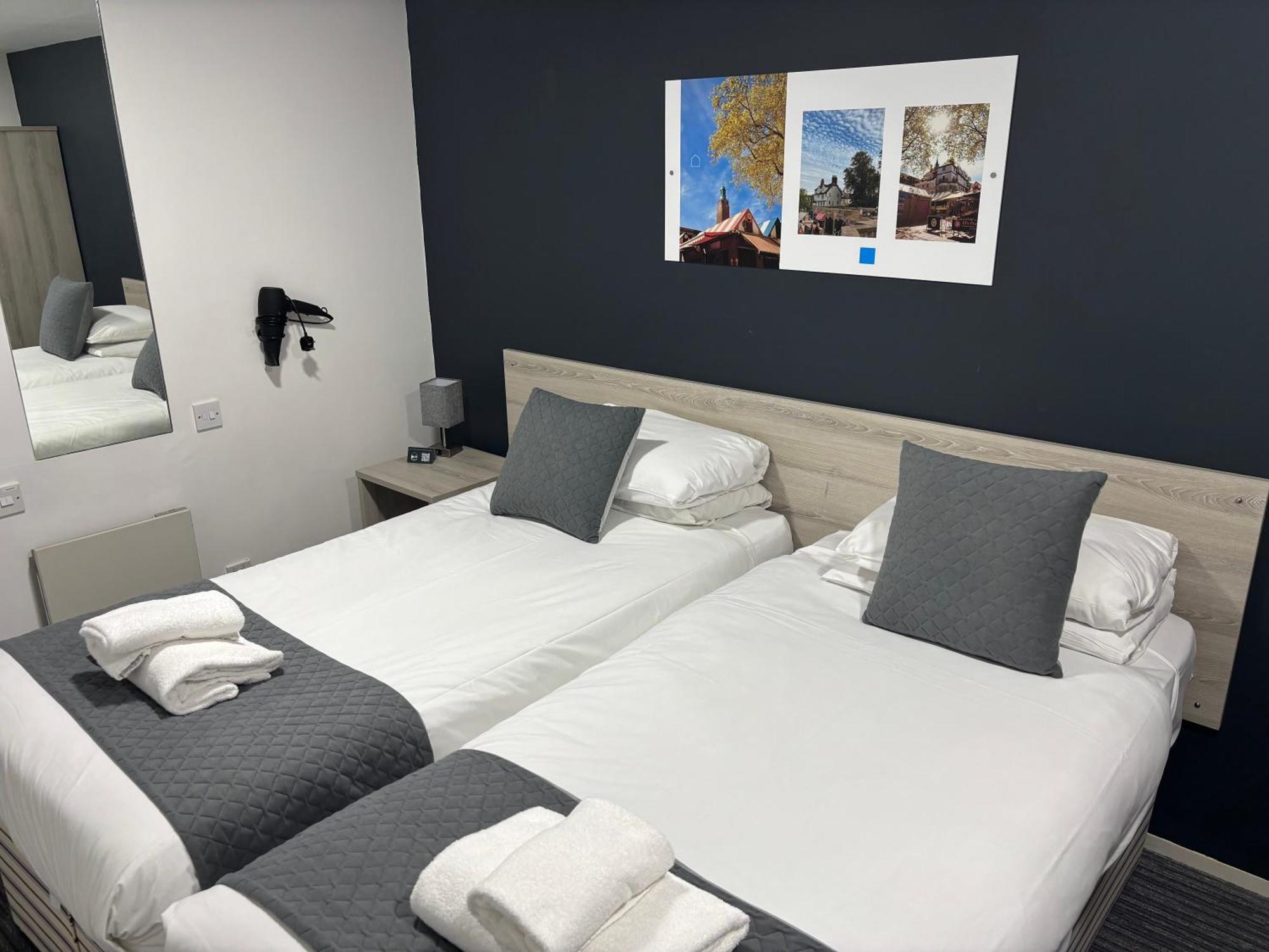 Broadview Hotel Norwich Bagian luar foto