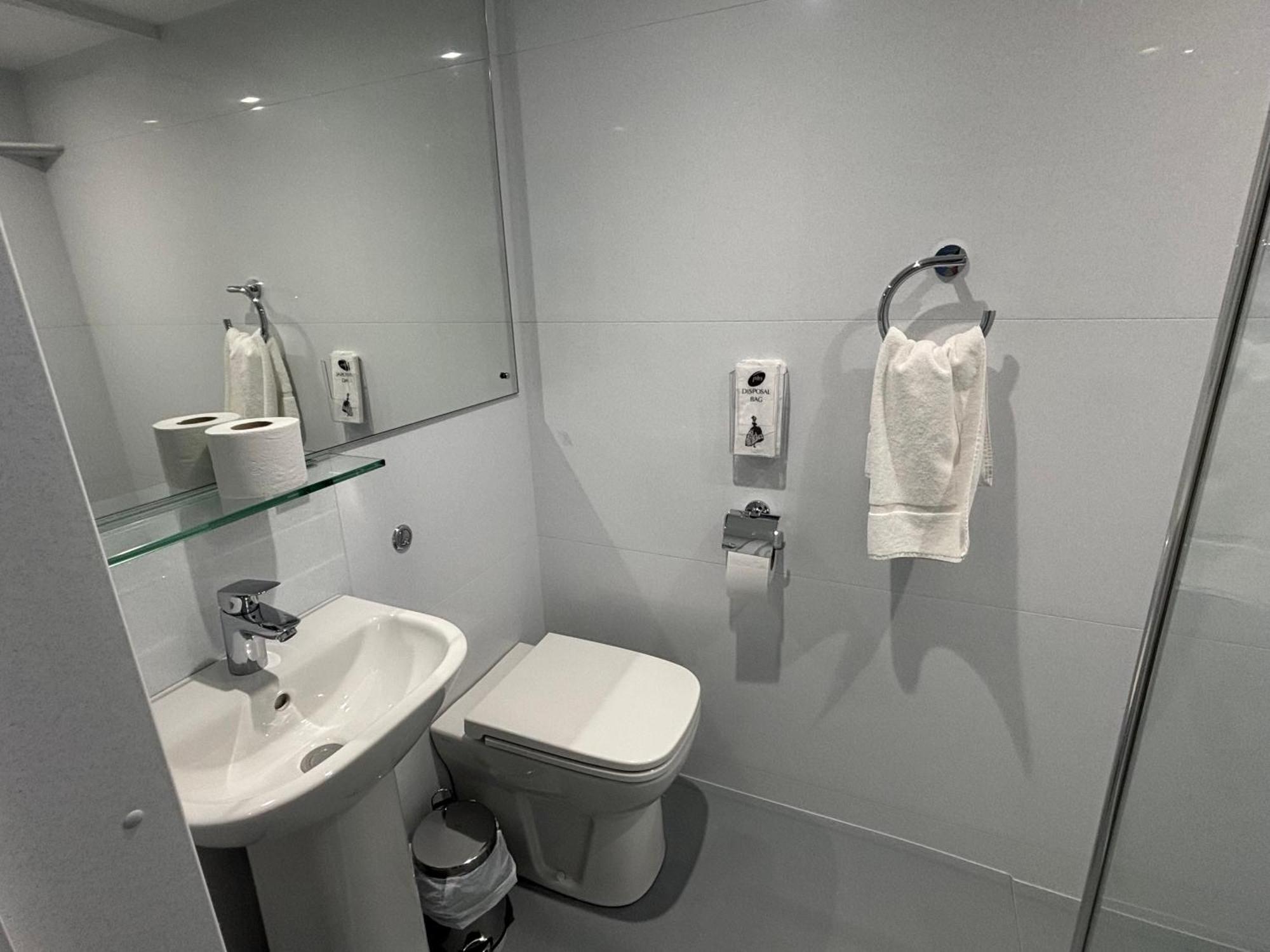 Broadview Hotel Norwich Bagian luar foto
